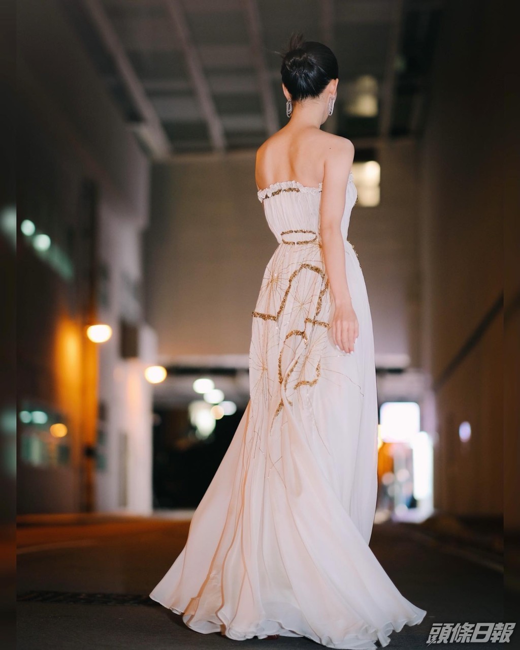 蔡思貝去年打扮。